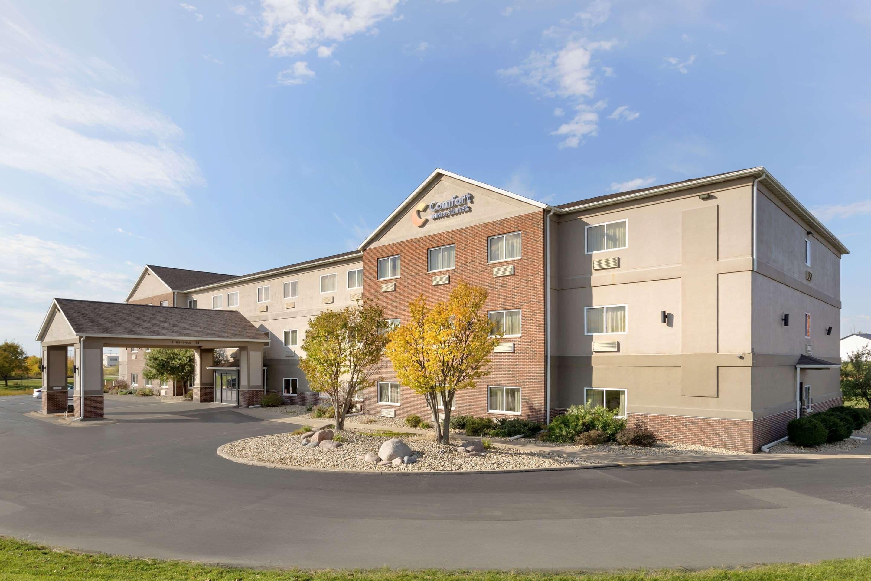 4 Comfort Hotels in Iowa for Stress-Free Travel