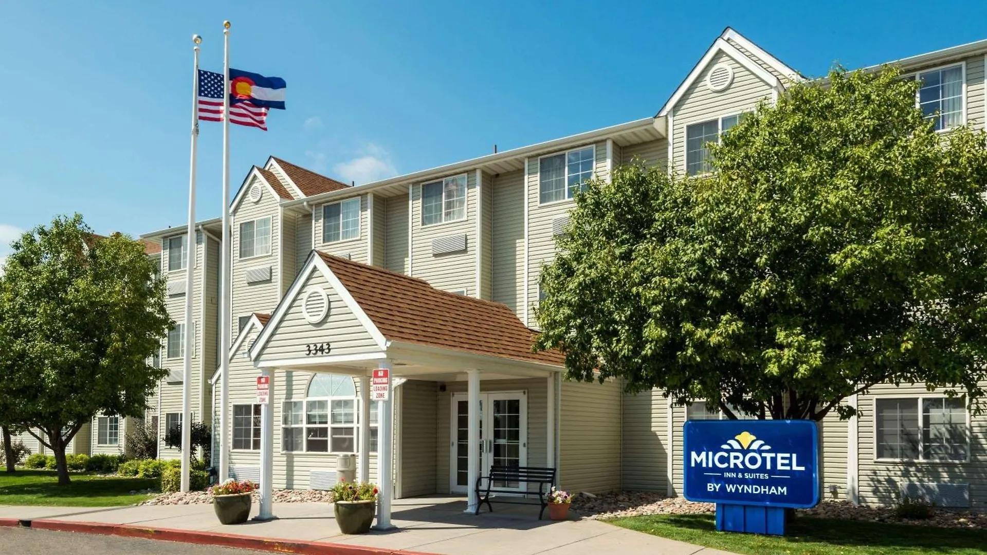 4 Budget Hotels Near Tilt Pueblo That Deliver Real Value
