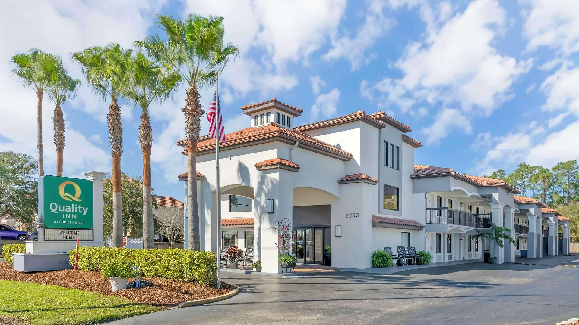 11 Airport-Convenient Hotels Close to Marine Science Center