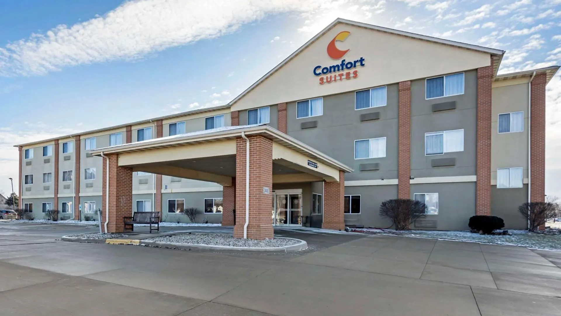 4 Airport Hotels In Bloomington That Deliver Real Value