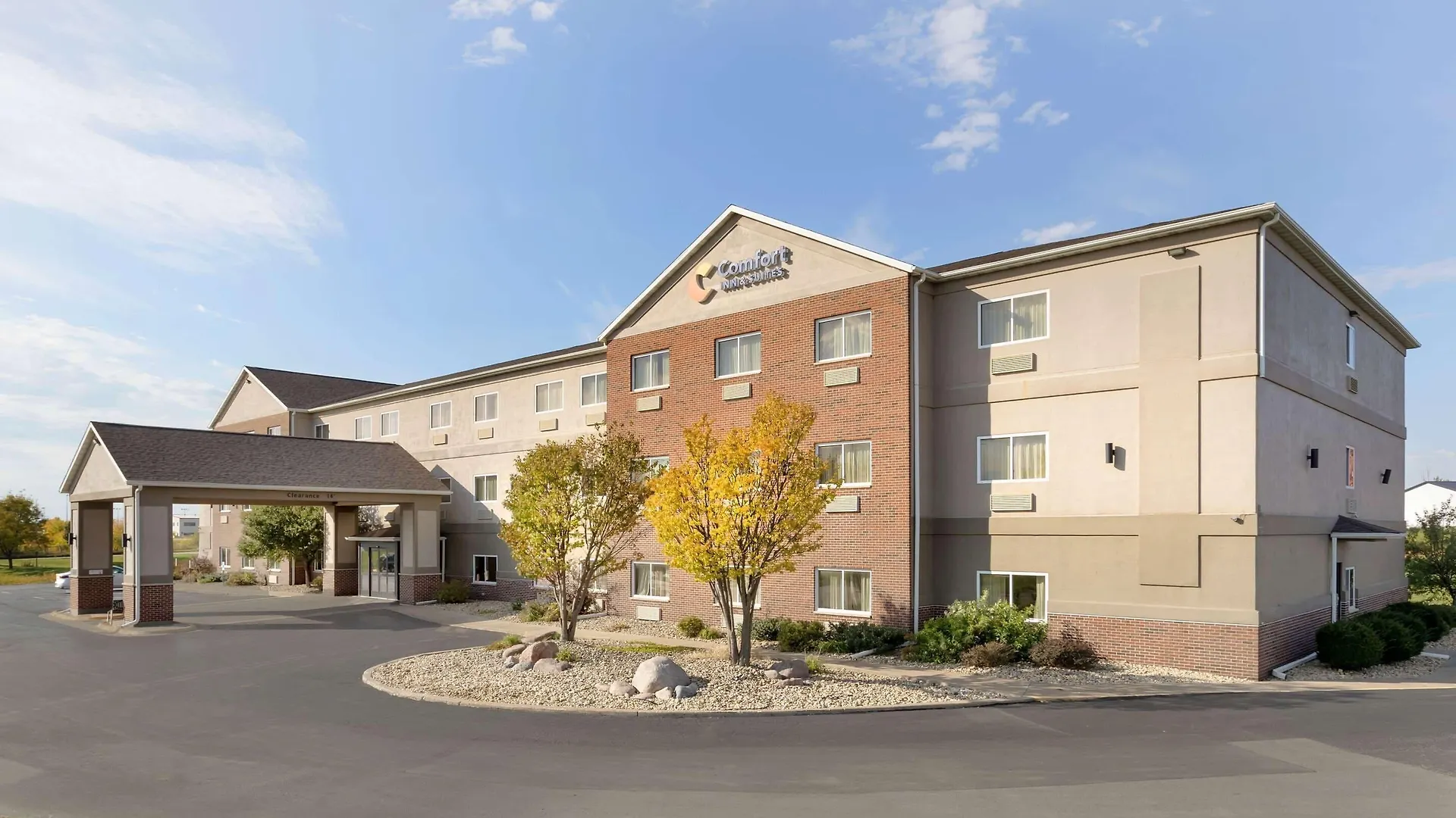 4 Comfort Hotels in Iowa for Stress-Free Travel
